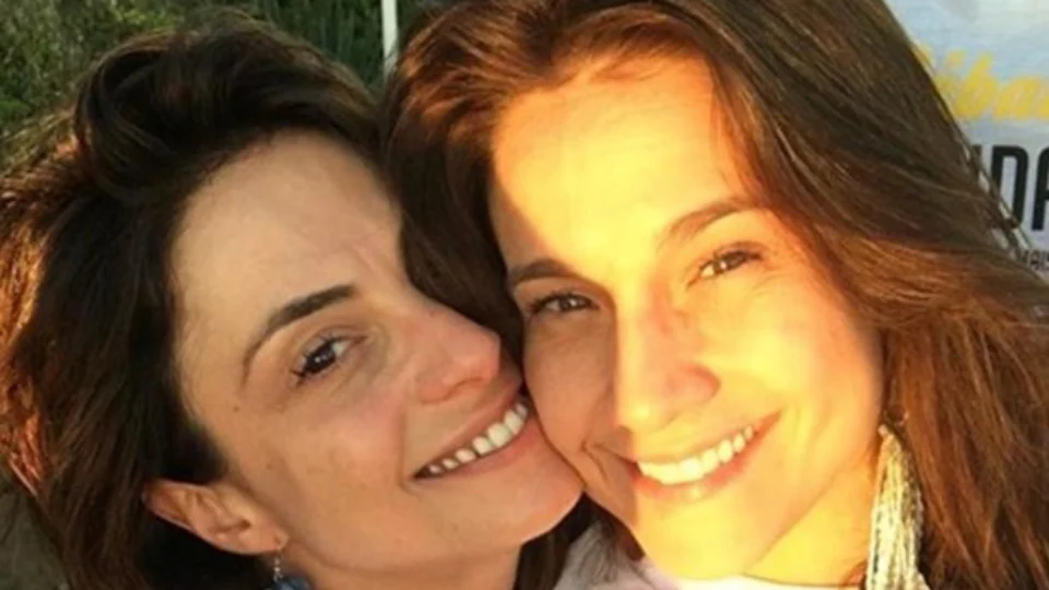 Fernanda Gentil faz declaração apaixonada à mulher e pede um filho com ela