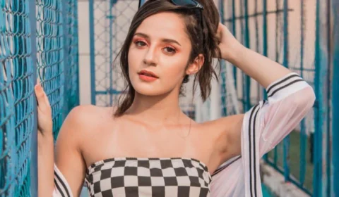 Marcella Bártholo já está em Manaus, cumprindo agenda de shows até domingo