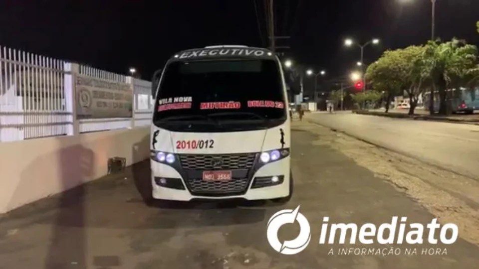 Bandidos aterrorizam passageiros do transporte executivo na zona Leste