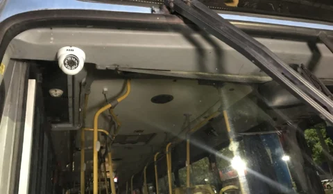 Ônibus da linha 450 é assaltado e motorista diz já está acostumado