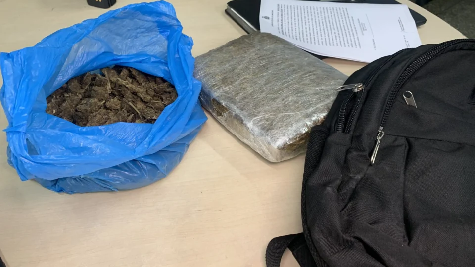Por R$30, homem aceita transportar droga e acaba preso pela ROCAM
