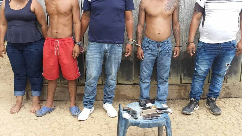 Polícia prende grupo suspeito de assaltos em Letícia, na Colômbia, escondidos em casa em Tabatinga