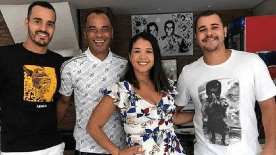 Filho de Cafu sofre infarto jogando futebol e morre aos 30 anos