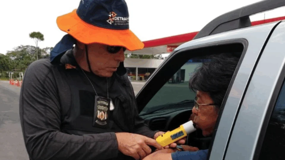 Flagrante: cinco pessoas foram presas por embriaguez e documentação falsa