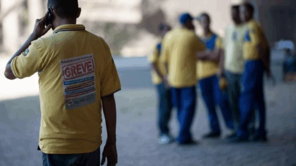 Fim da Greve: TST determina que 70% dos funcionários dos Correios mantenham atividades