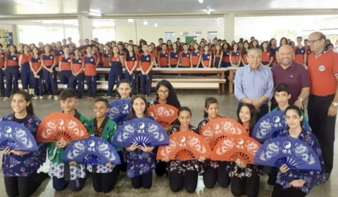 Reconhecimento! Maurício de Souza visita e concede palestra à alunos de Escola Bilíngue em Manaus