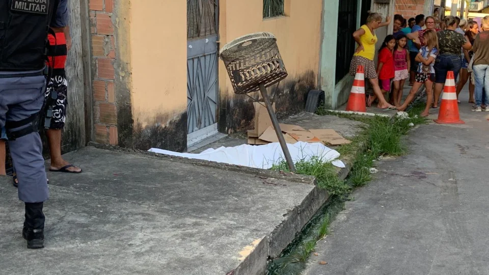 Homem que já havia sido jurado de morte é assassinado a facadas na zona Norte de Manaus