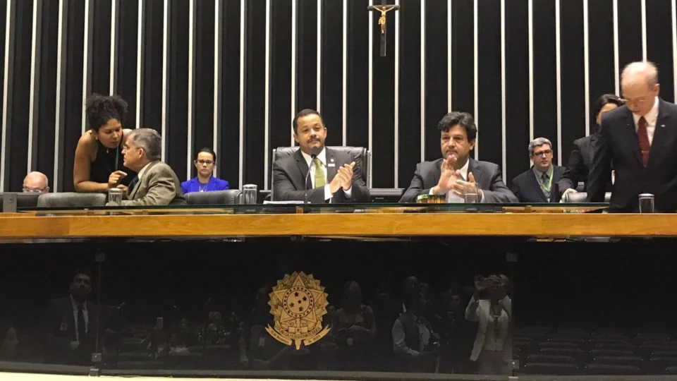 Sessão solene na Câmara em Brasília discute soberania e cuidados aos povos da Região Amazônica