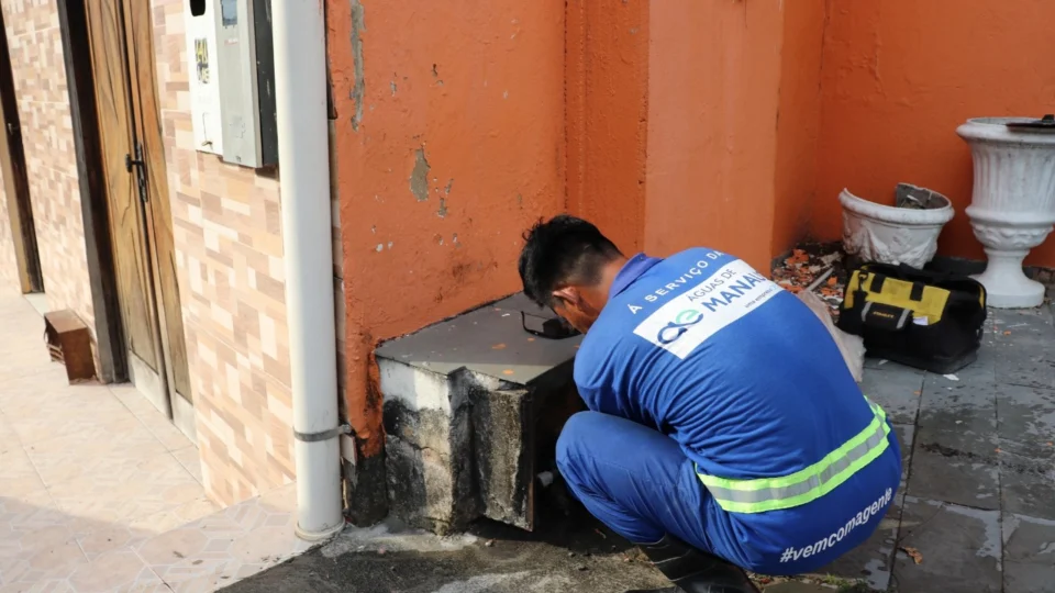 Bairro São Geraldo recebe serviços com o projeto ‘Vem com a Gente’, de concessionária de água, em Manaus