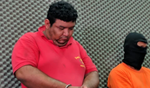 ‘Luz na Infância’ prende dois homens acusados de estupro de vulnerável; um deles engravidou a própria filha