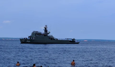 Em alusão à Semana da Independência e do Amazonas, Marinha realiza desfile naval na Ponta Negra