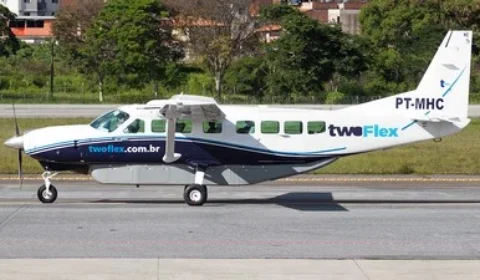 Avião de pequeno porte cai próximo ao Aeroporto de Manaus