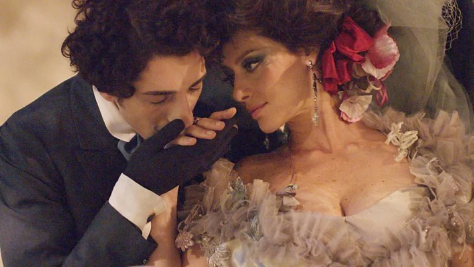 Capitu traiu ou não Bentinho? A web não para de falar de Dom Casmurro