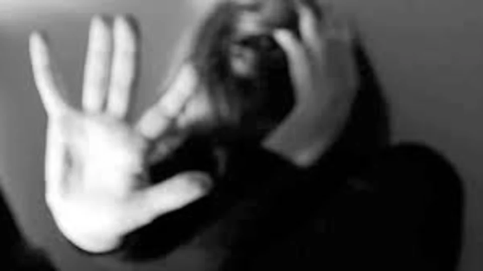 Polícia prende homem por agredir e ameaçar de morte a ex-companheira