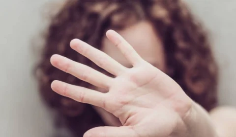 Polícia apreende adolescente denunciado por estuprar a própria prima, em Iranduba