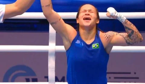 Brasileira Bia Ferreira vence chinesa e é campeã mundial de boxe