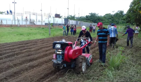 Famílias rurais do interior do Amazonas recebem curso em mecanização agrícola