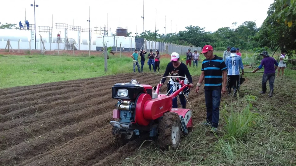 Famílias rurais do interior do Amazonas recebem curso em mecanização agrícola