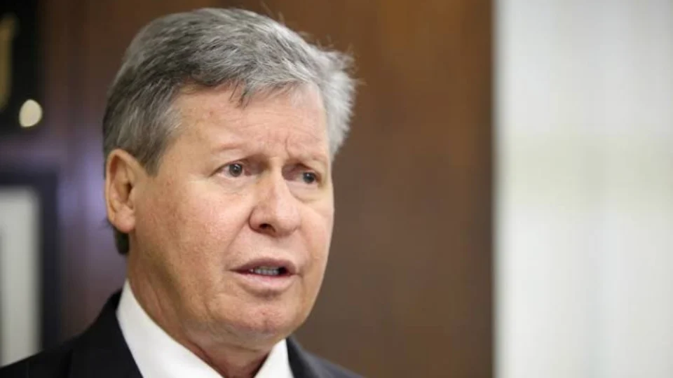 Prefeito defende enteado e diz que ele não tem envolvimento com a morte de engenheiro