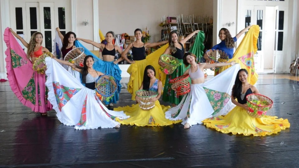 Festival Amazonas de Dança, concertos e espetáculos teatrais estão na agenda do Teatro Amazonas em novembro