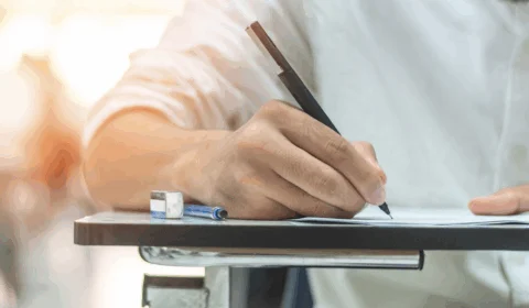 Educação para jovens e adultos oferece 77 vagas para ensino fundamental e médio