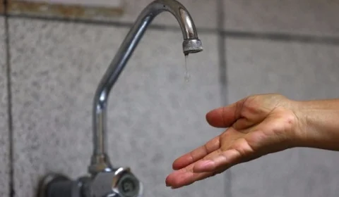 Falta de energia elétrica prejudica abastecimento de água em bairros de Manaus