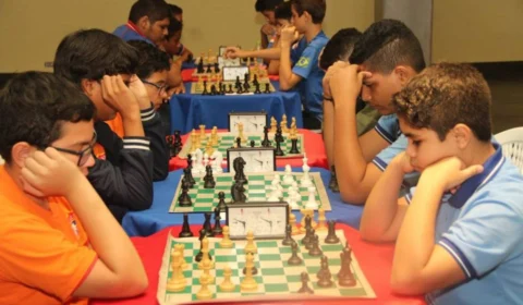 3º Festival da Criança de Xadrez acontece nesta quinta-feira (10/10), na Vila Olímpica. Inscreva seu filho!