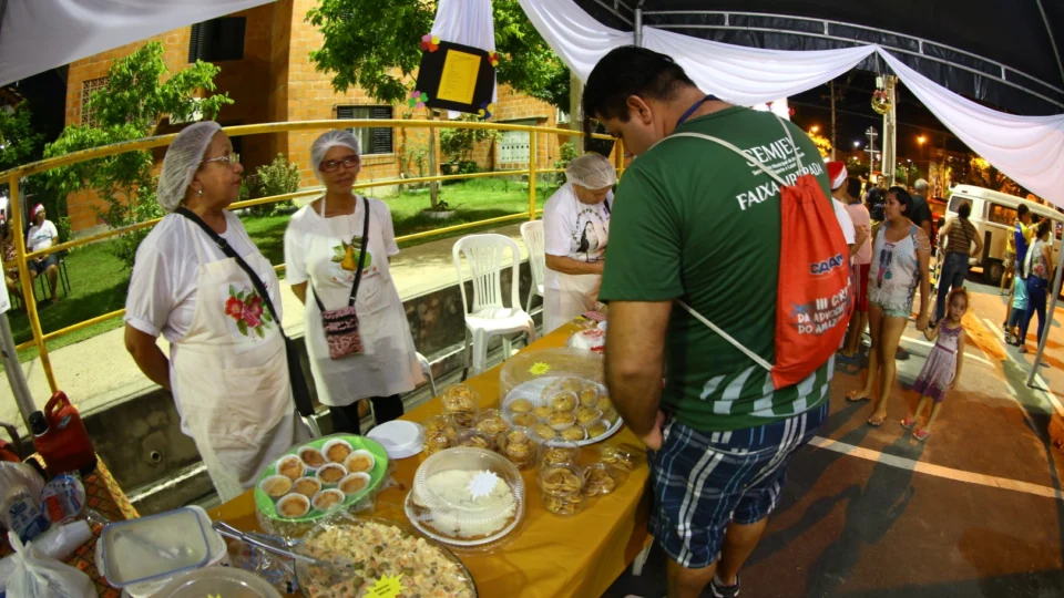 Moradores do Prosamim realizam a primeira Feira de Empreendedorismo do Parque Mestre Chico II