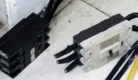 Dono de ponto comercial é preso por causar prejuízo de R$ 70 mil à concessionária de energia, em Manaus