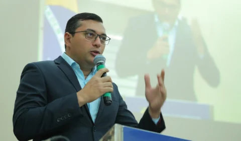 Concurso da Seduc: Wilson Lima assina nomeação de 3.714 professores e pedagogos aprovados no certame