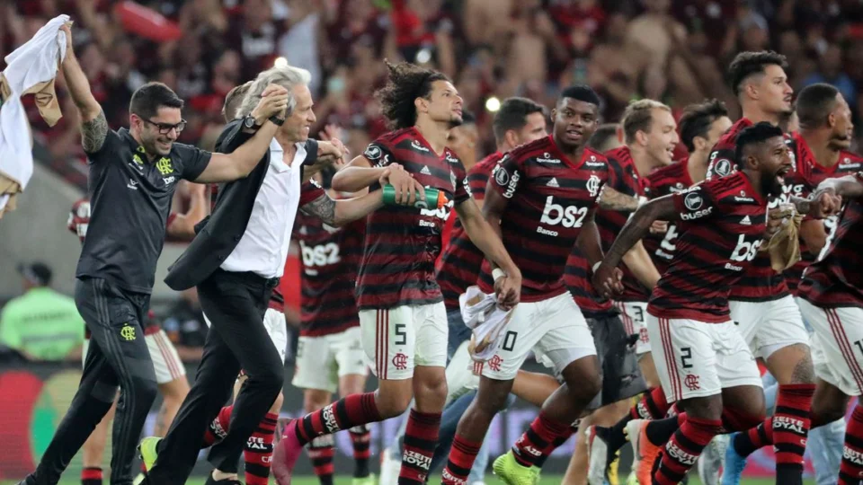 Flamengo derrota Grêmio de 5 a 0 e está na final da Copa Libertadores