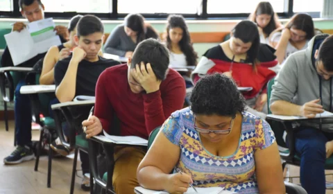 UEA aplica provas do Vestibular e SIS da UEA a partir do próximo domingo (27)