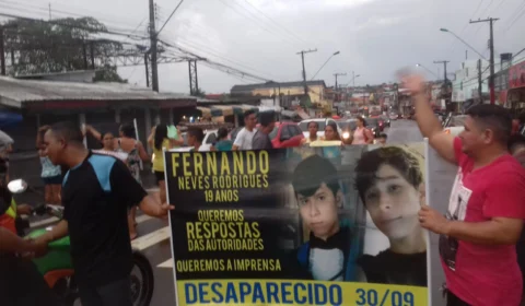 Jovem desaparece e familiares realizam manifestação para pedir respostas às autoridades