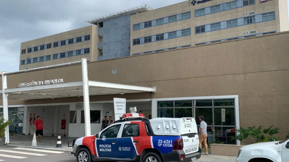 Mulher fica ferida durante assalto a ônibus na zona Norte de Manaus