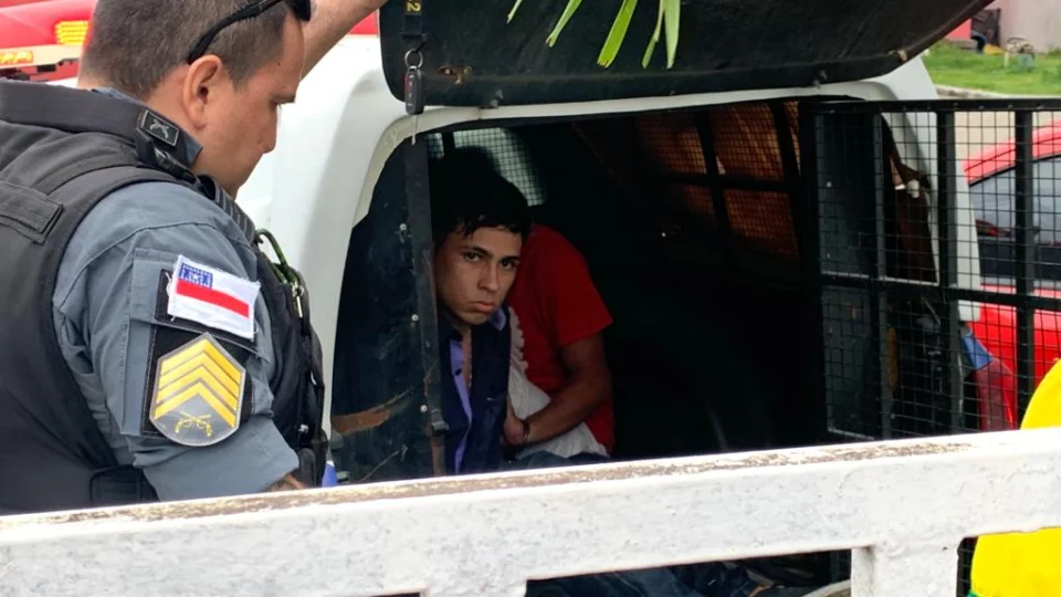 Dois homens são presos após assalto a mototaxista na zona Norte de Manaus