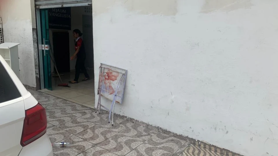 PERSEGUIÇÃO| Ladrão é perseguido e linchado em igreja no Ouro Verde