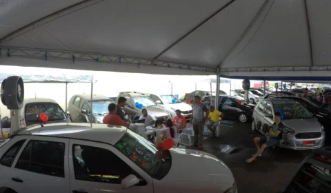 Quer comprar ou trocar de carro? Aproveite o Feirão de vendas de veículos, com taxas a partir de 0,65%