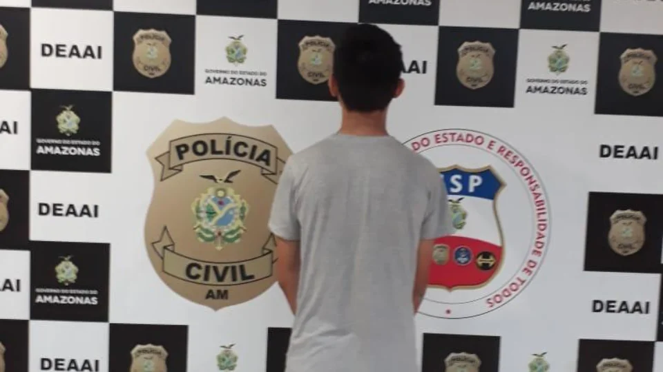 Polícia Civil cumpre mandado de busca e apreensão no bairro Santo Antônio