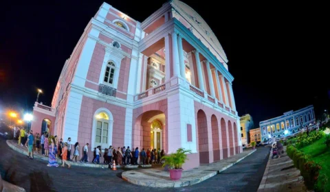 Quer ficar por dentro da agenda do Teatro Amazonas? É fácil! Acesse ao site oficial do Ponto Turístico
