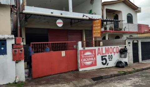 Homens invadem restaurante e furtam panelas, na Alvorada