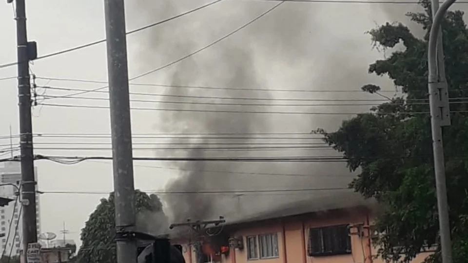VÍDEO: Incêndio atinge apartamento no residencial Tocantins