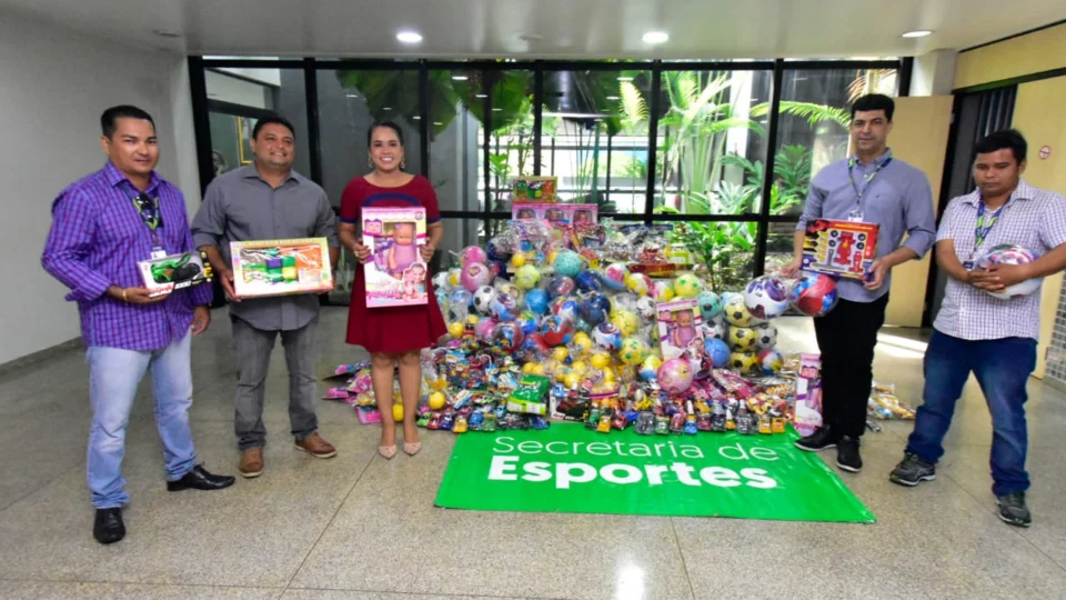 Sejel faz entrega de mais de mil brinquedos arrecadados durante campanha ‘Doe um brinquedo e ganhe sorrisos’