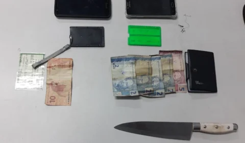 Polícia Militar, prende jovem suspeito de assalto a ônibus na Praça 14 de Janeiro