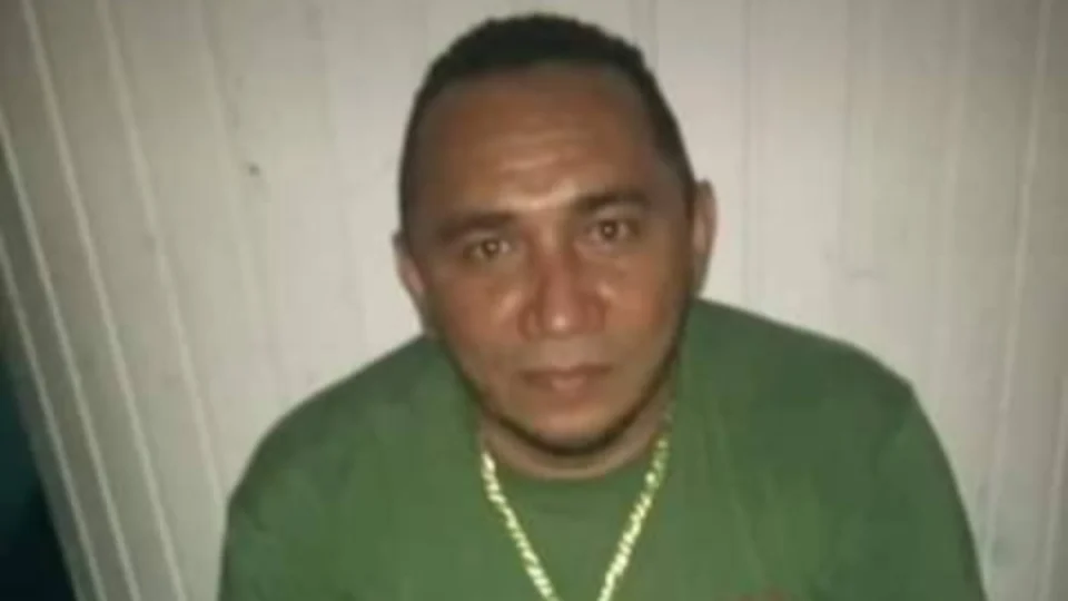 Familiares procuram por homem desaparecido da frente de hospital em Manaus