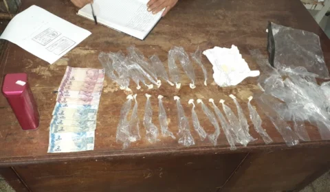 Polícia Militar prende trio com drogas, dinheiro e material roubado em Tefé