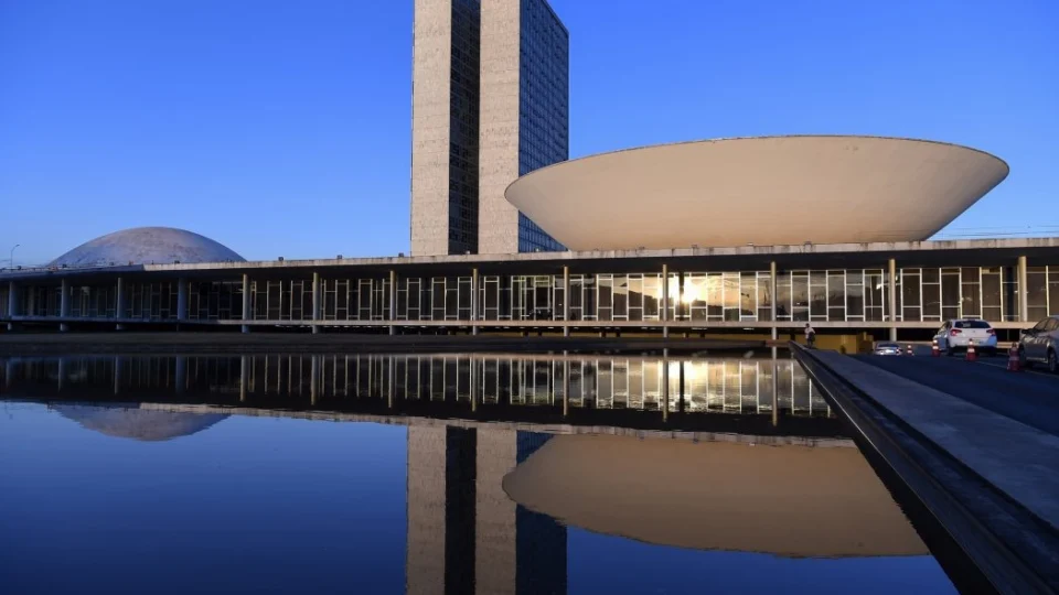 URGENTE ! CCJ da Câmara, aprova PEC da prisão em segunda instância