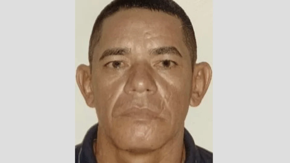 Familiares tentam localizar Paulo André, desaparecido desde o dia 16/11. Saiba como ajudar!