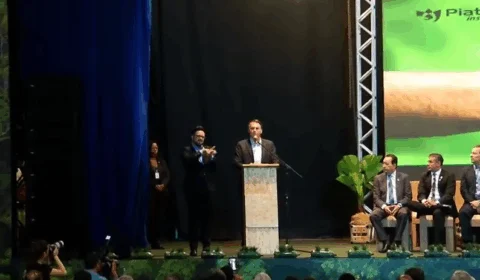 Bolsonaro faz a abertura da fesPIM, com discurso sobre mudanças no Brasil