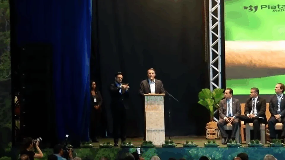 Bolsonaro faz a abertura da fesPIM, com discurso sobre mudanças no Brasil