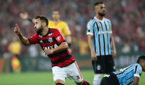 Flamengo vence Grêmio e pode ser campeão Brasileiro no próximo domingo